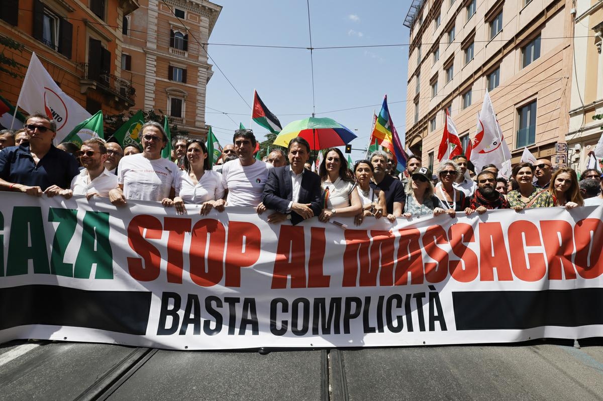 Referendum, Cdx all'attacco: "La sinistra fa spot elettorali sulla tragedia di Gaza. Violazione vergognosa"