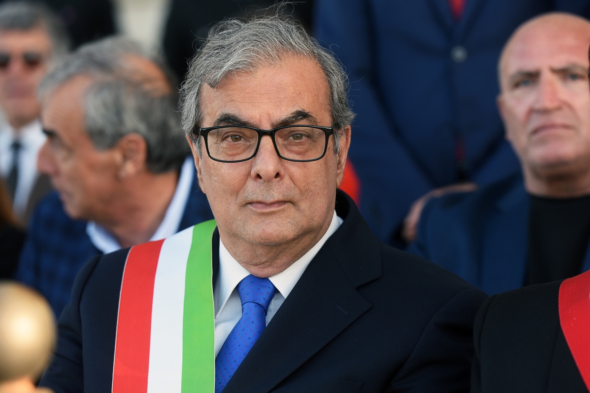 Molfetta (Bari), contracts in exchange for votes: the mayor of the civic coalition Tommaso Minervini arrested