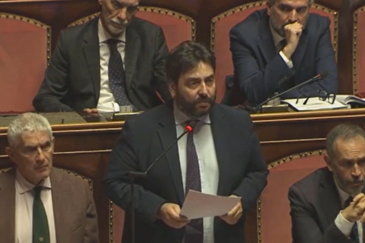 Fina (Pd) legge in Aula la lettera dal carcere di Alemanno: "La politica dorme con l'aria condizionata"