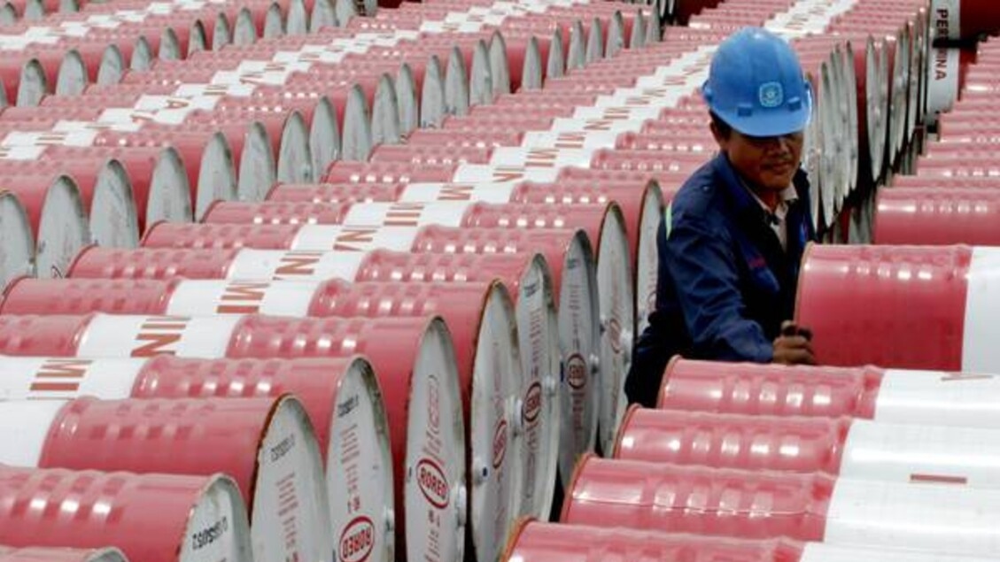 El petróleo baja, el WTI se sitúa en 60,82 dólares