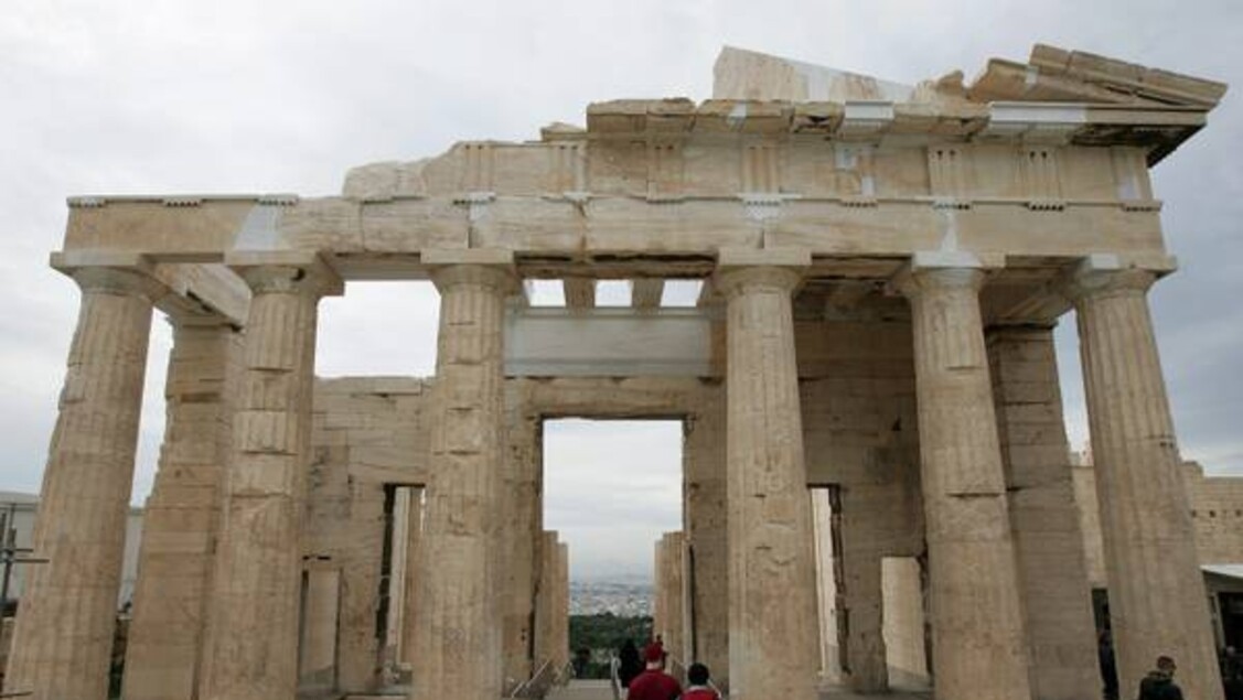 In Greece, short-term rentals outnumber hotels