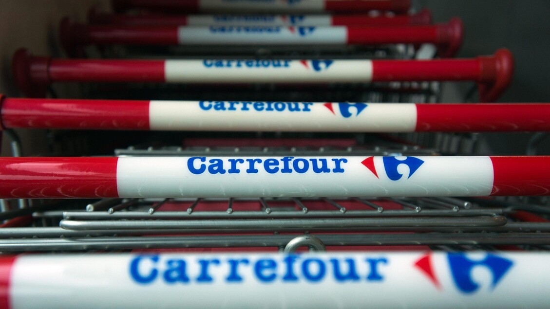 Carrefour overweegt zich terug te trekken uit Italië.