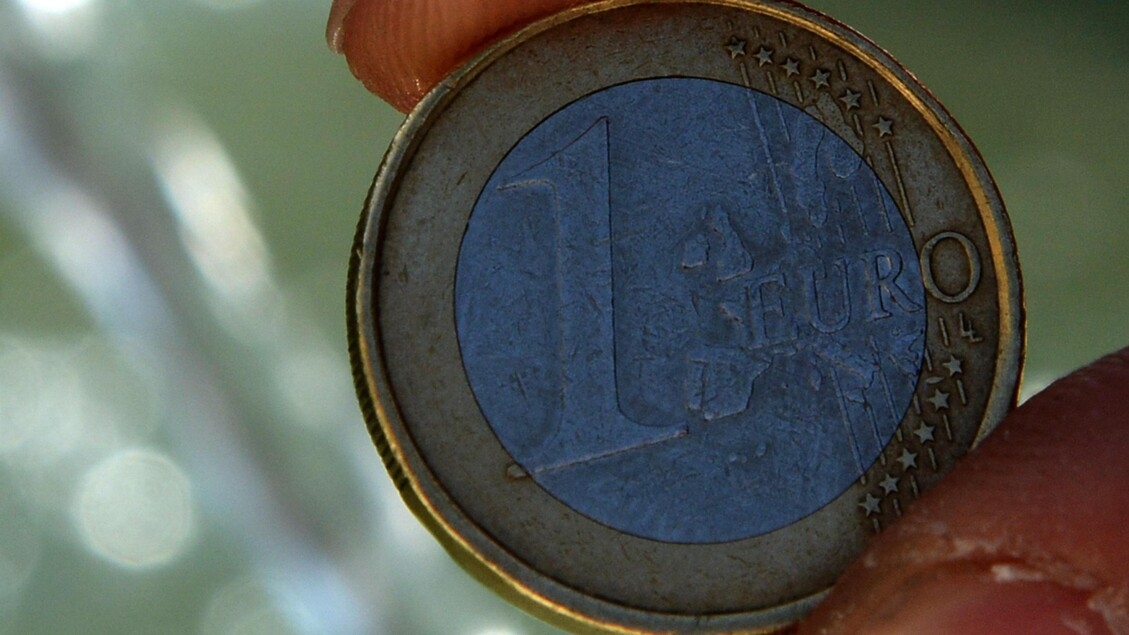 Euro se move pouco e é negociado a 1,1624 dólar