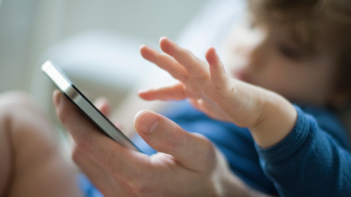 Apple refuerza la seguridad en línea para niños y adolescentes