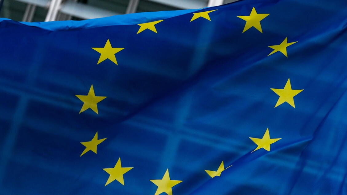 Tra polemiche e pressioni, arriva il codice Ue sull'IA generativa
