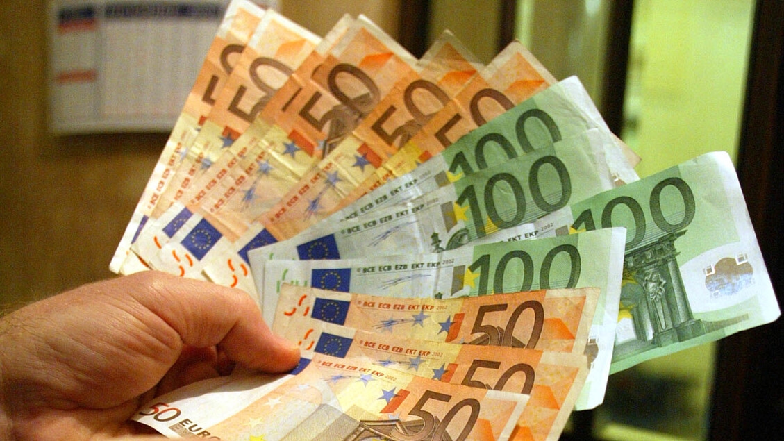 Euro pek değişmedi, 1,1685 dolardan işlem görüyor