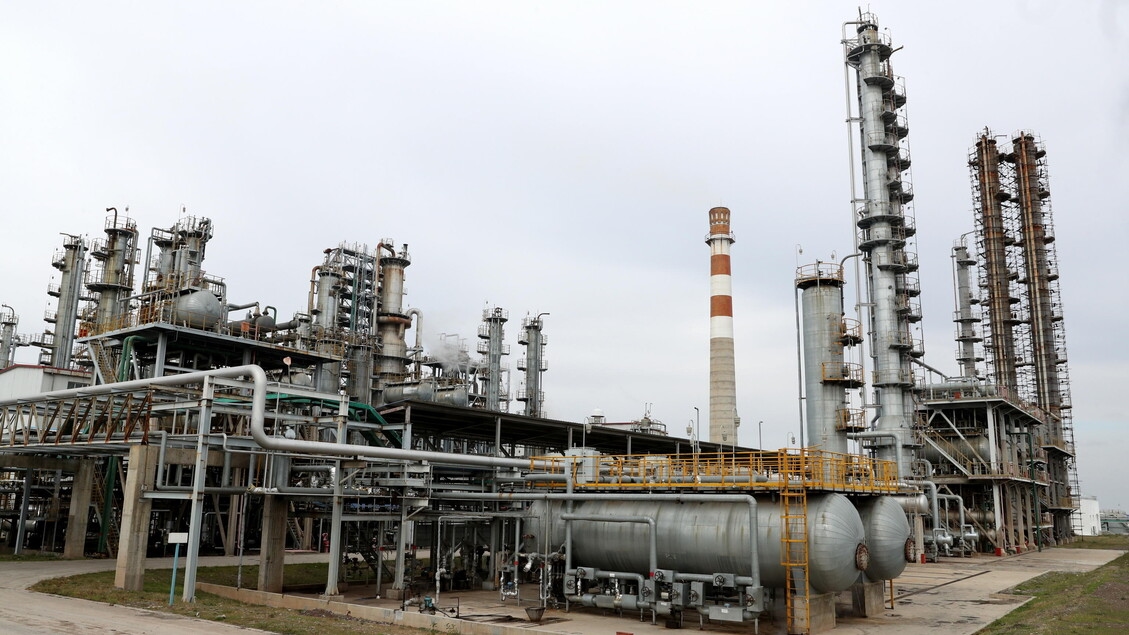 Цена на нефть снова упала до $62,6