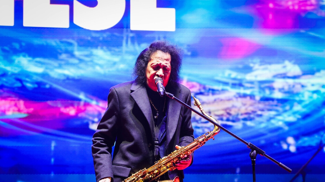 Sal da Vinci and James Senese will be guests at a concert in Naples on September 6th.