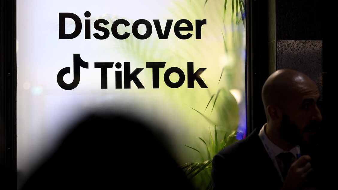 Autorità privacy Irlanda indaga su TikTok, 'invio dati a Cina'