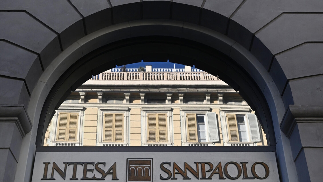 Intesa Sanpaolo prosegue buyback, riacquisto a oltre 1 miliardo