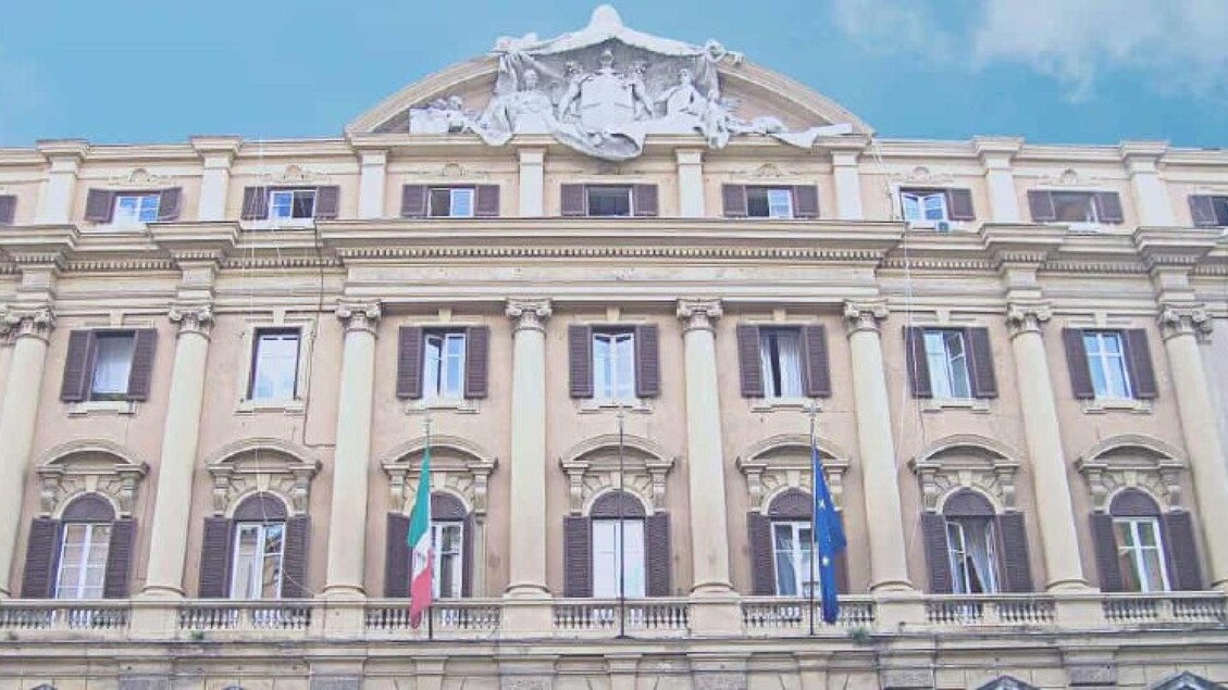 De spread tussen Italiaanse staatsobligaties en Duitse Bunds opent op 77,9 punten.