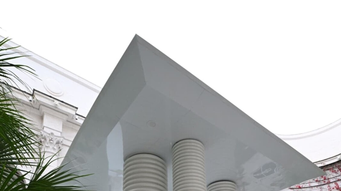 Bij GnamC Tam Tam, Tempel, Actie, Beweging