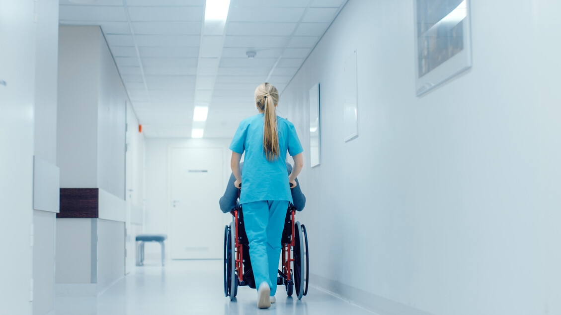 The nursing assistant arrives, also to help in the care of chronically ill and disabled patients