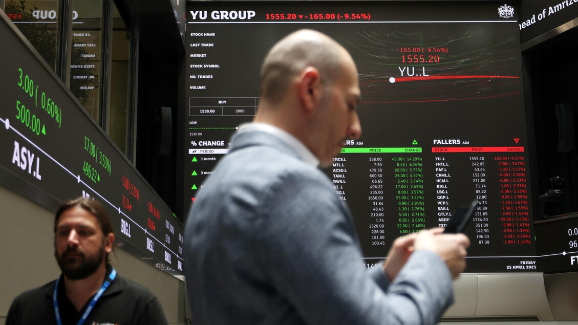 Bourse : l'Europe chute à cause des tarifs douaniers, le Bitcoin s'envole