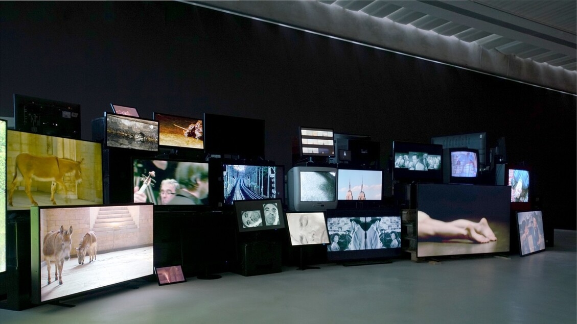 At Maxxi, the "vision" of Douglas Gordon