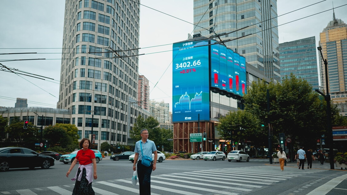 Mercado de ações: Xangai abre em -0,05%, Shenzhen em -0,16%