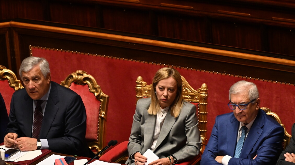 Meloni, penso como os romanos, 'si vis pacem, para bellum'