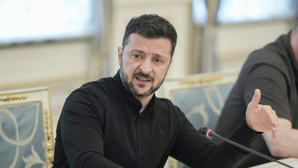 Zelensky preme: 'Dagli Usa aspettiamo ancora una risposta sulla difesa aerea'