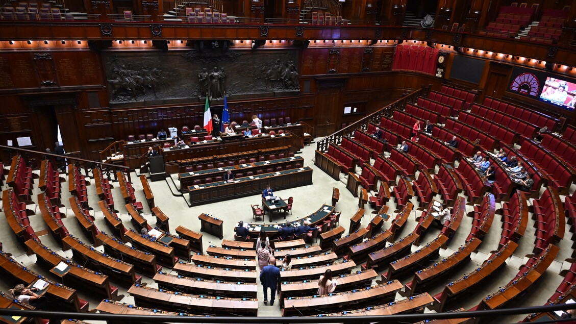 Ok al dl Infrastrutture, ma è polemica su Aci e La Russa Jr
