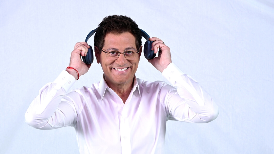 Enrico Papi, com Sarabanda um mergulho em nossas vidas