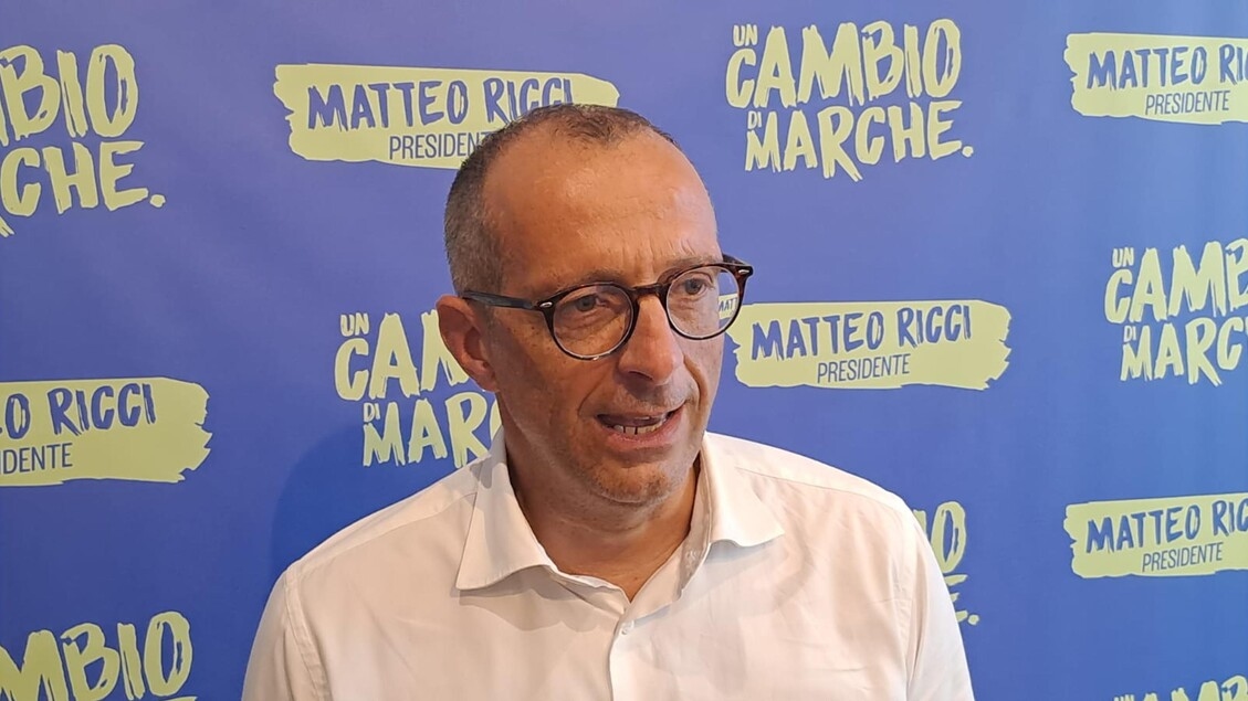 Esperando el Movimiento Cinco Estrellas. Ricci, no estoy aprendiendo honestidad.