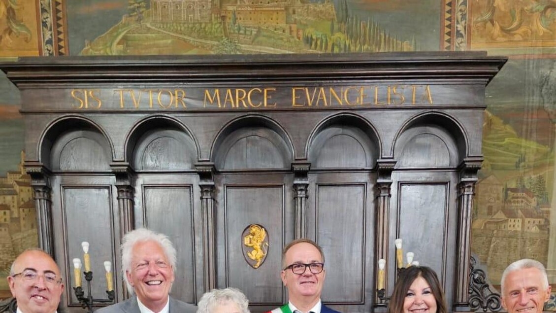 Ehrenbürgerschaft für Schriftstellerin Frances Mayes in Cortona
