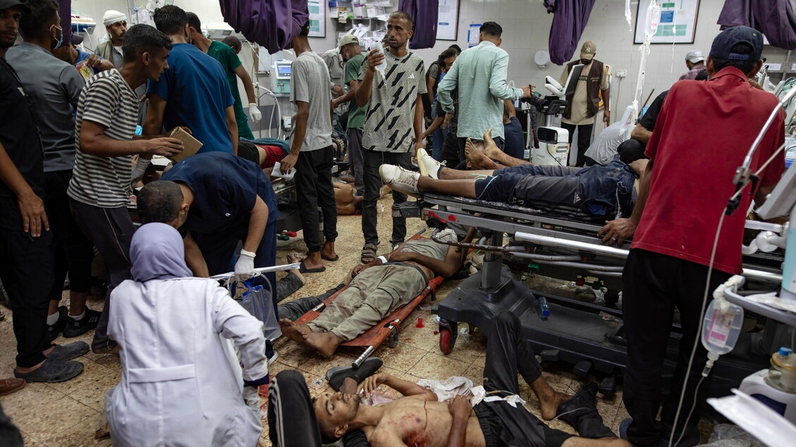 Ataque aéreo israelí en la ciudad de Gaza y bombardeo de un hospital