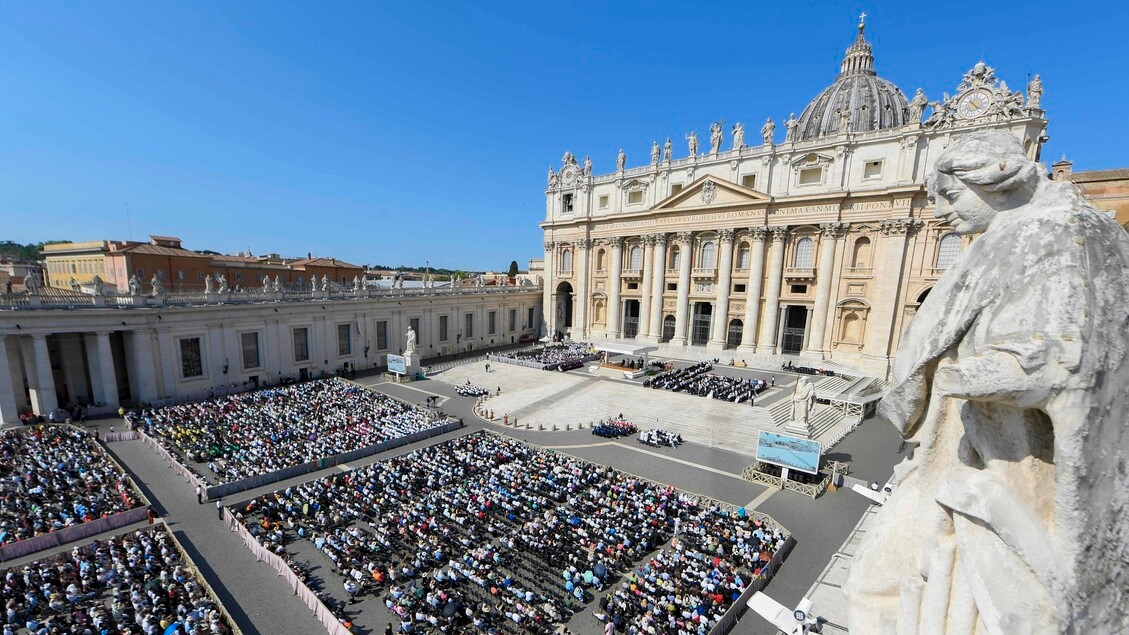 Der Papst empfängt eine pro-LGBT- und pro-Frauen-Priestervereinigung