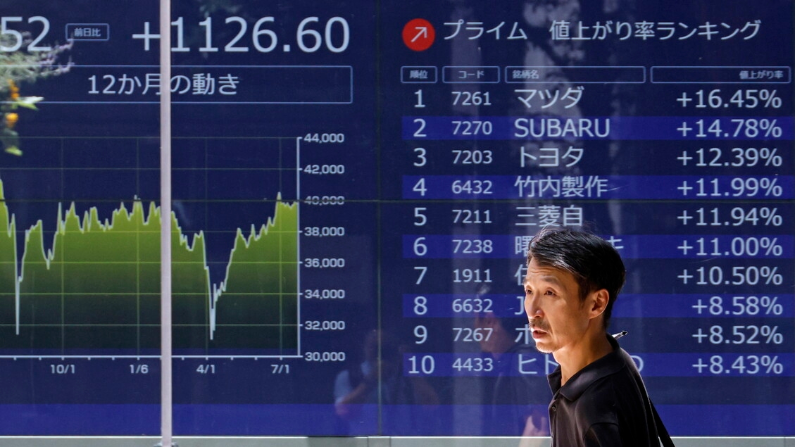 Borsa: l'Asia cauta in attesa di chiarezza sui dazi, sale Sidney