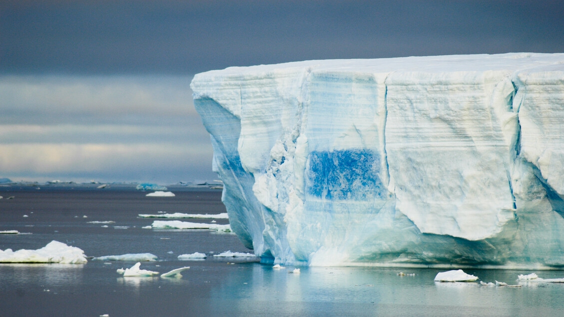 West Antarctica's ice cap threatened by northerly winds