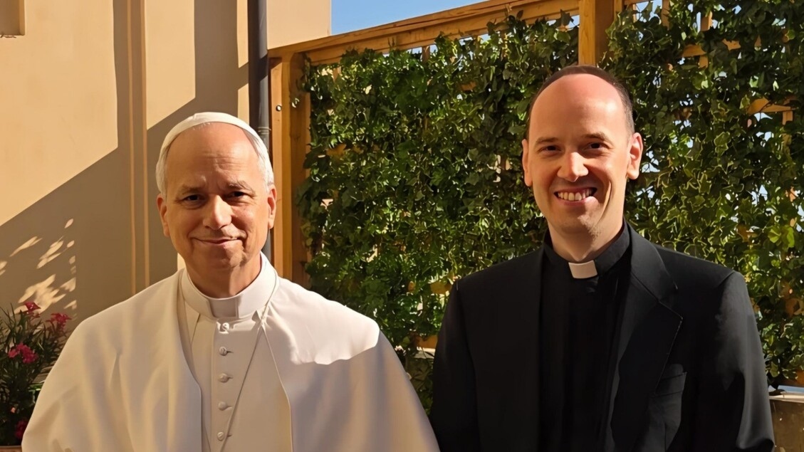Vikar der Pfarrgemeinde Pisano, zweiter persönlicher Sekretär des Papstes