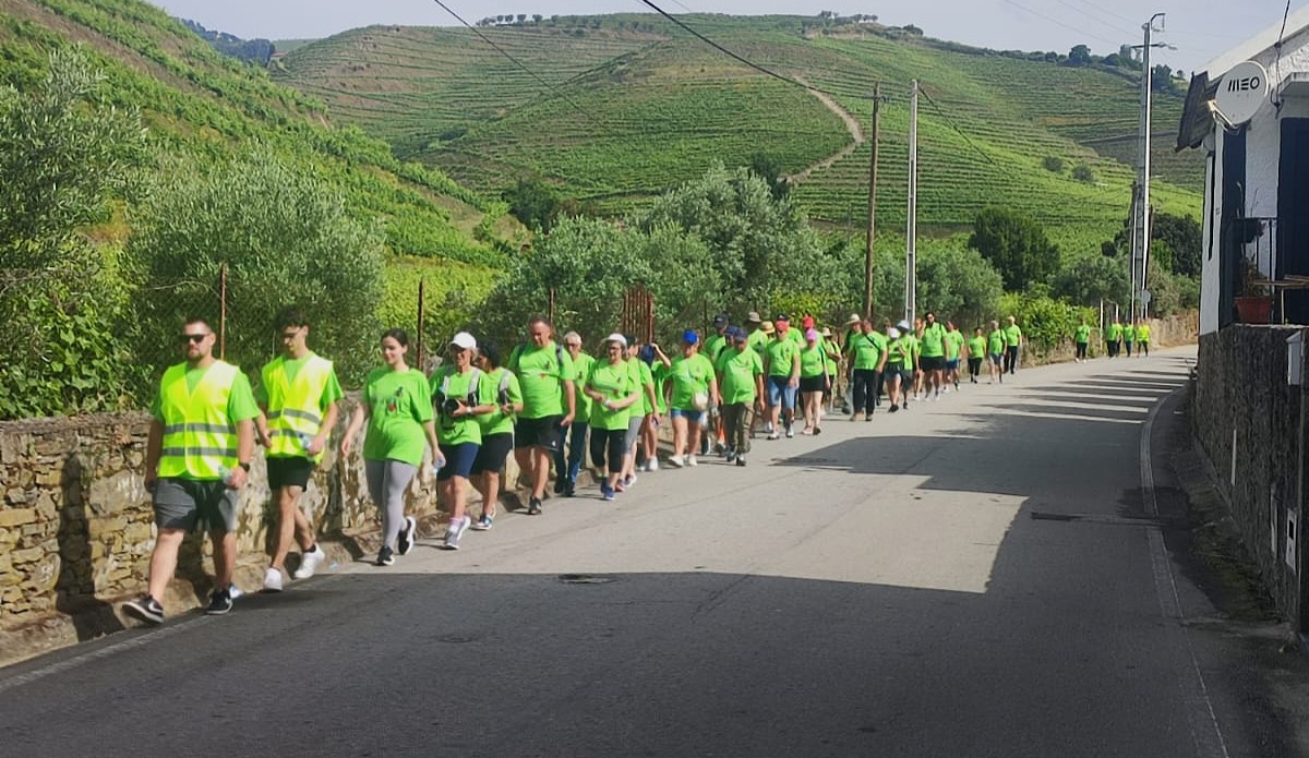 La camminata “frutta” circa 600 euro alla Fondazione Portoghese di Cardiologia