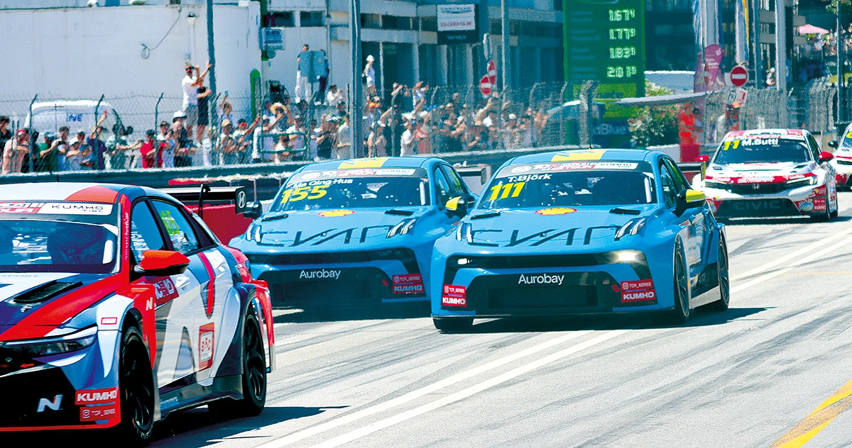 Lynk & Co Cyan Racing dominou TCR World Tour