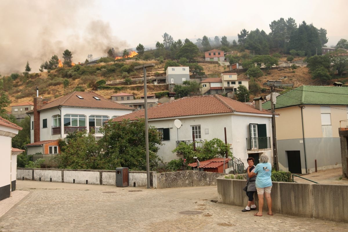 Cruz Roja activa “Espacio de Descanso” para reforzar el apoyo a quienes combaten los incendios