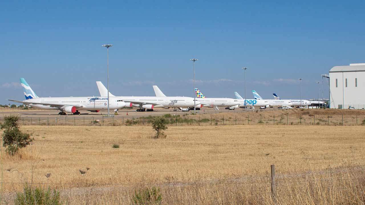 Il governo sottolinea il potenziale dell'aeroporto di Beja per la difesa e la manutenzione aeronautica