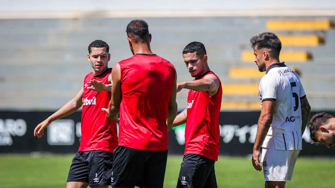 Santa Clara vence Portimonense por 4-1 no último jogo de preparação