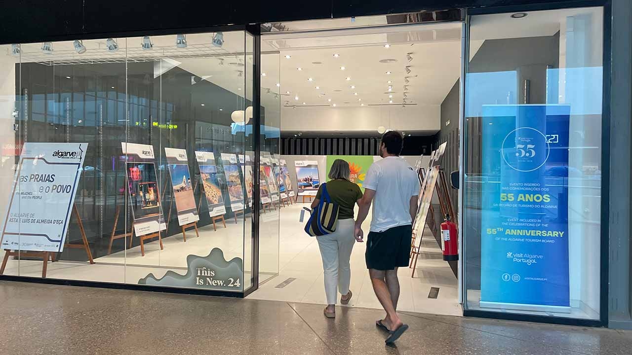 Tavira Plaza hosts a photography exhibition celebrating the 55th anniversary of Algarve Tourism