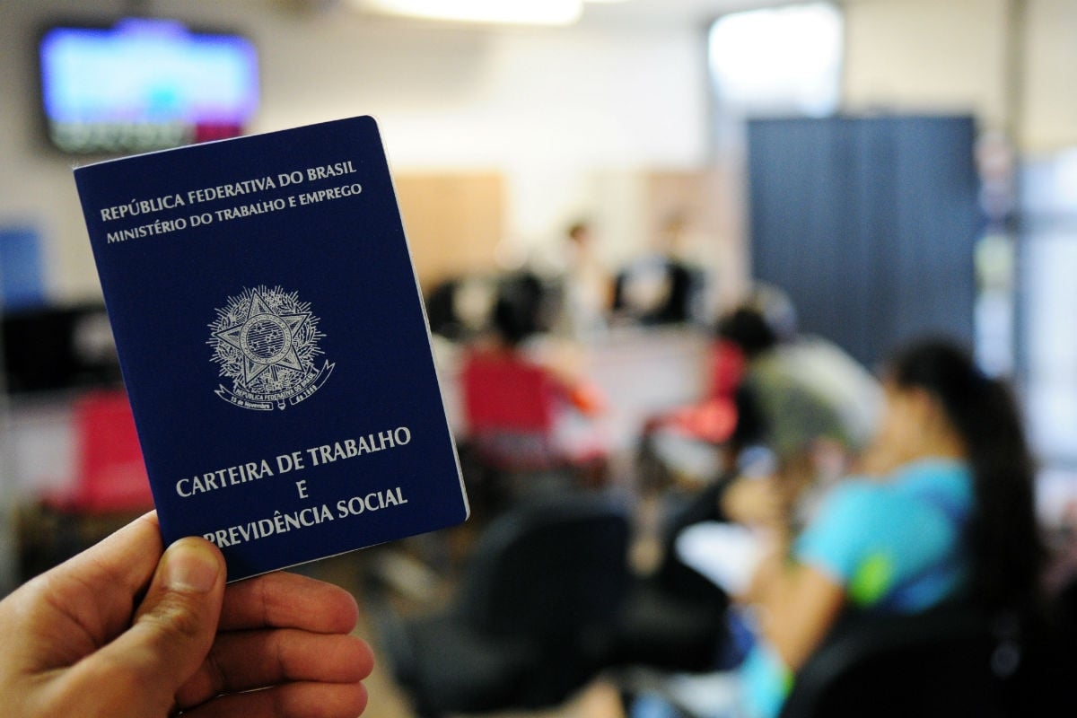 Brasil tem saldo positivo de 148,9 mil empregos com carteira assinada em maio