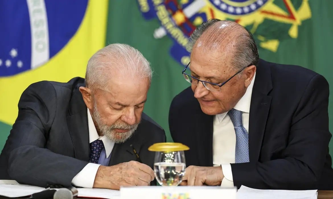 Lula en Alckmin komen bijeen om een noodpakket af te ronden voor bedrijven die getroffen zijn door tariefverhogingen