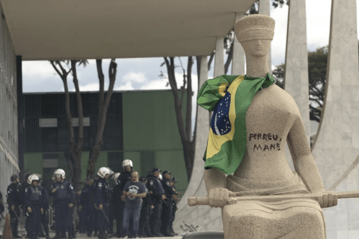 Moraes autoriza ‘Débora do Batom’ a receber visitas religiosas