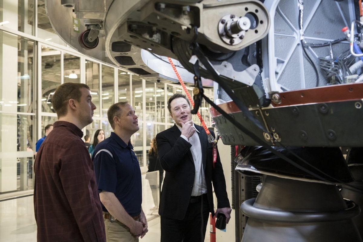 Mais um foguete da empresa de Musk explode em teste de lançamento
