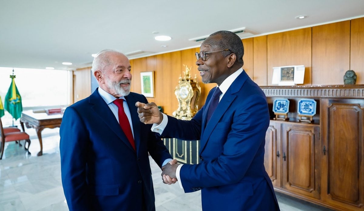 Lula e presidente do Benin discutem agricultura e conexão aérea