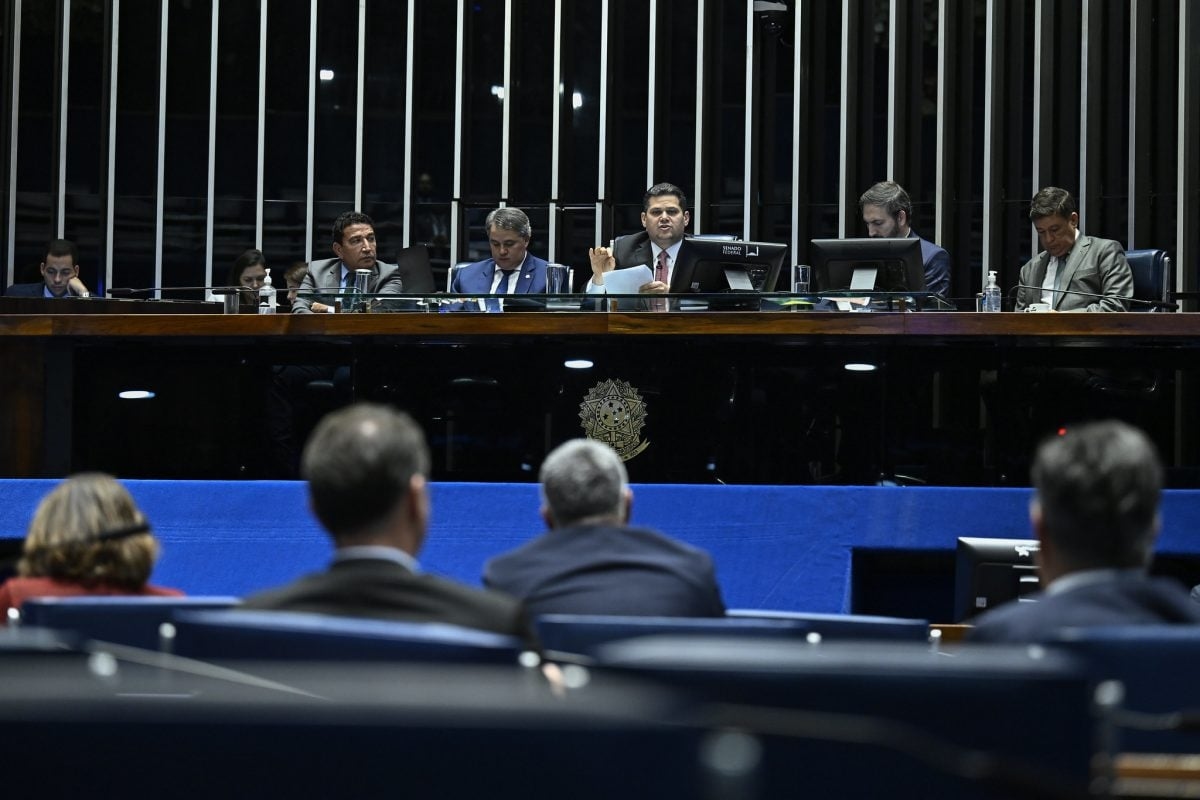 Política de enfrentamento ao HPV, aprovada no Senado, vai à sanção de Lula