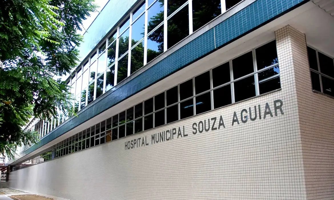 Unidades de saúde do Rio terão placas com textos críticos ao aborto