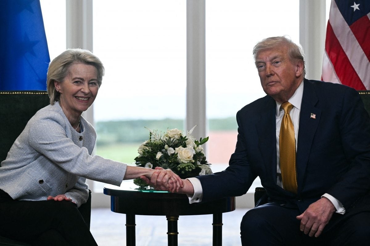 EU setzt Vergeltungsmaßnahmen gegen die USA nach Handelsabkommen mit Trump aus