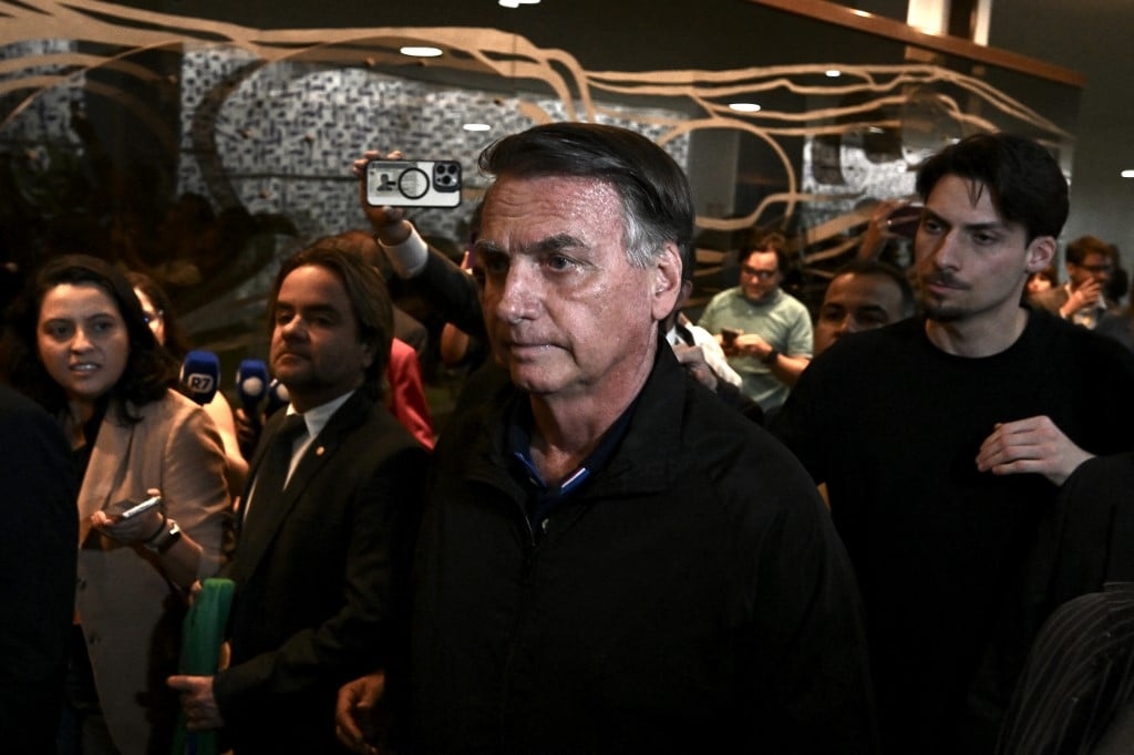 ‘Quer que eu vá para a cadeia amanhã?’, diz Bolsonaro ao negar entrevista