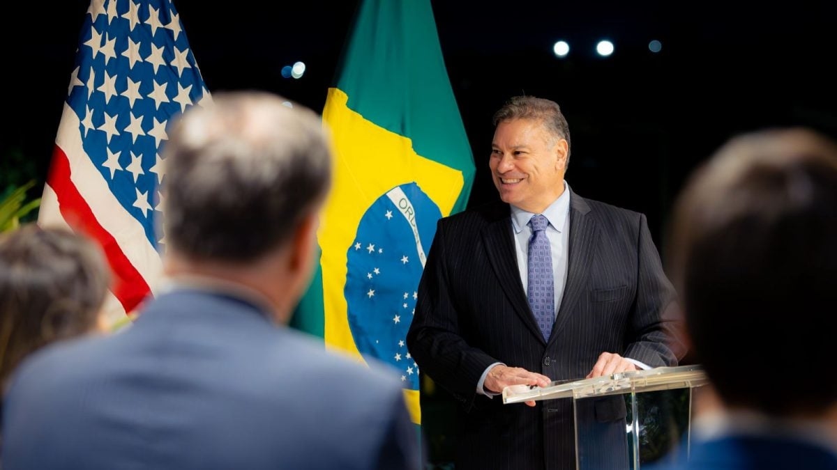 US-Botschaftsbeamter trifft sich persönlich mit brasilianischen Vertretern