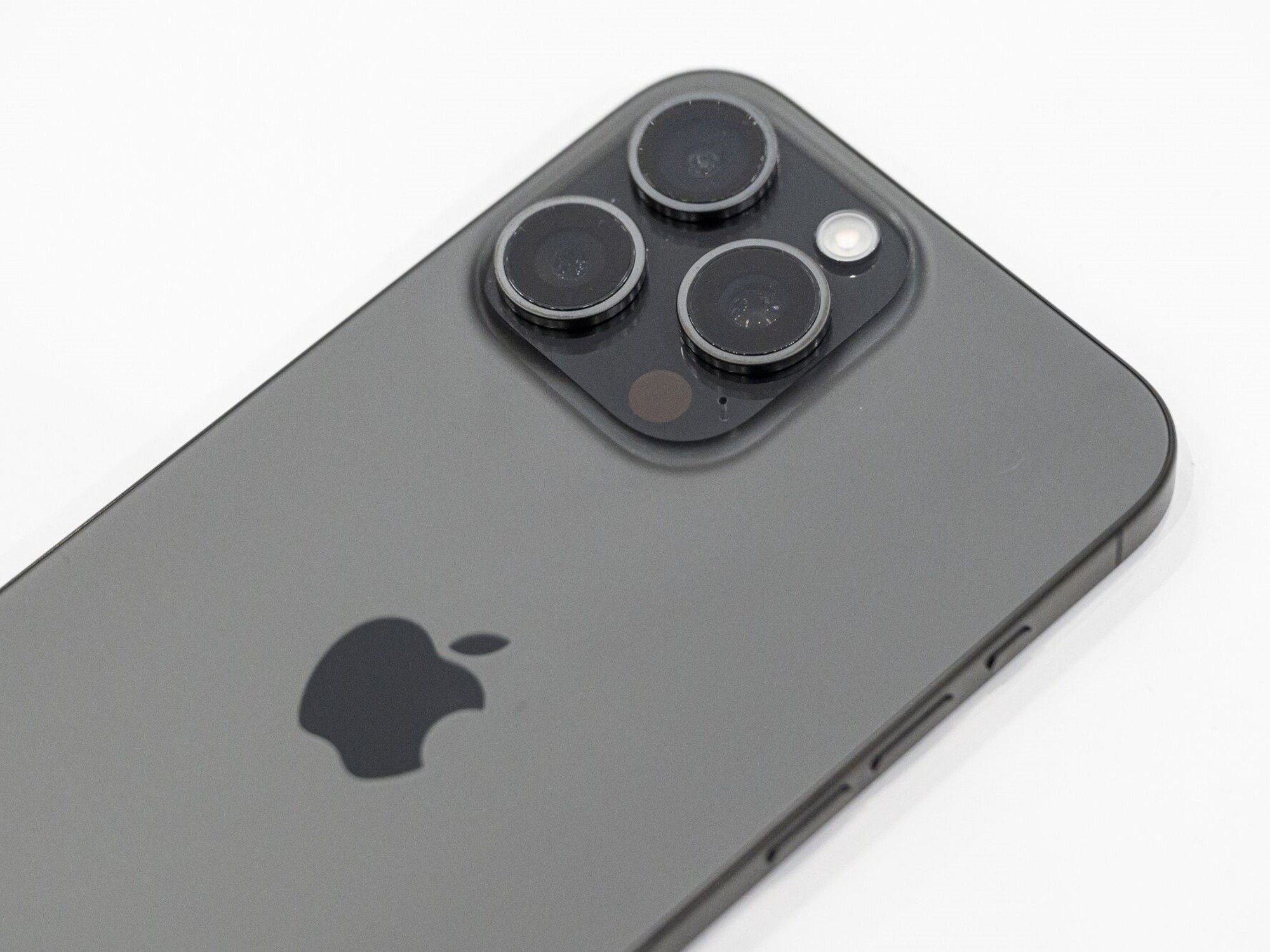 Belasting- en tariefverlaging op mobiele telefoons: wat gaat de iPhone kosten na de aankondiging van de overheid?