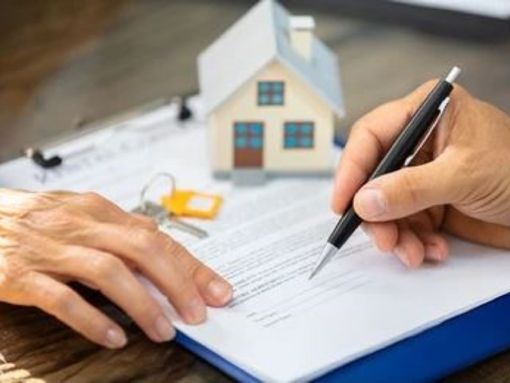 Os empréstimos imobiliários estão desacelerando? Os bancos apertam as condições e as taxas chegam a 15% acima da inflação.