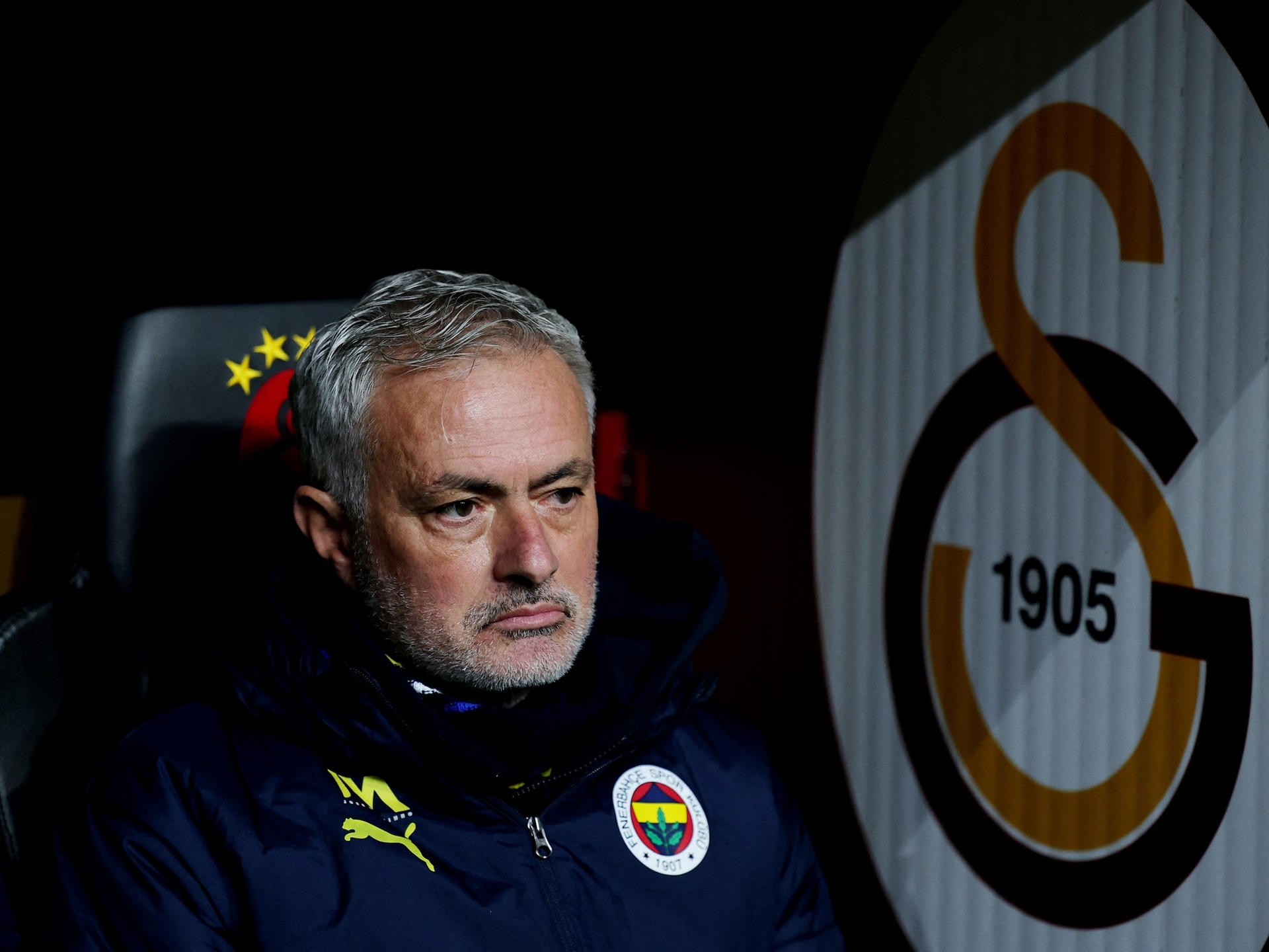 Jose Mourinho beschuldigd van racisme in Turkije: sterke verdediging van voormalig wereldvoetbalster die Portugese coach "mijn vader" noemt